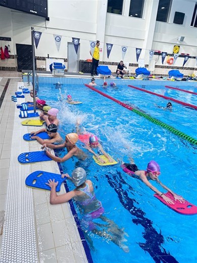 Geleceğin Yüzme Şampiyonları Rize'de Suya İndi!